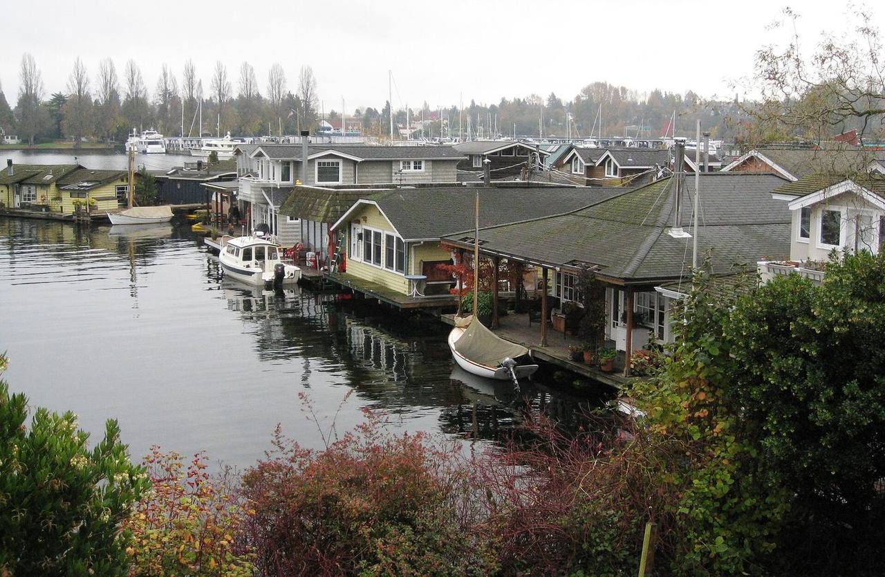 Portage Bay, Seattle-area real estate