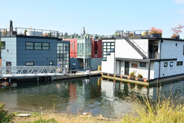 Floating homes on Lake Union in Seattle's Eastlake neighborhood